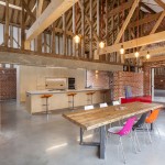 萨福克教堂山谷仓改造住宅 / David Nossiter Architects