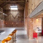 萨福克教堂山谷仓改造住宅 / David Nossiter Architects