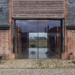 萨福克教堂山谷仓改造住宅 / David Nossiter Architects