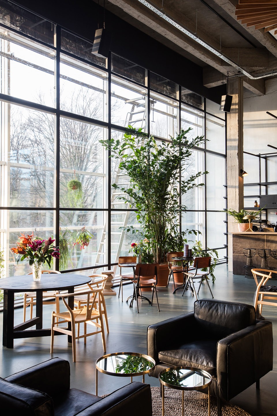 3-Fosbury & Sons Introduce a New Way of Working Decorated by Going East
