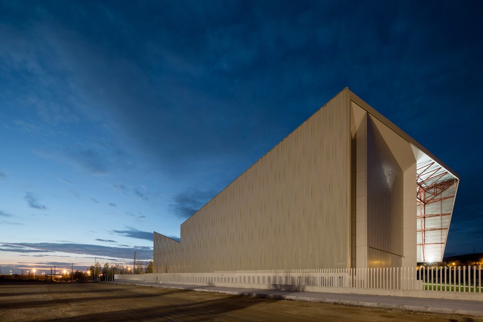 3-Municipal Auditorium in Lucena by MX_SI architectural studio