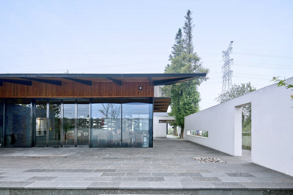 30_deep3 courtyard_su architects