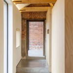 萨福克教堂山谷仓改造住宅 / David Nossiter Architects