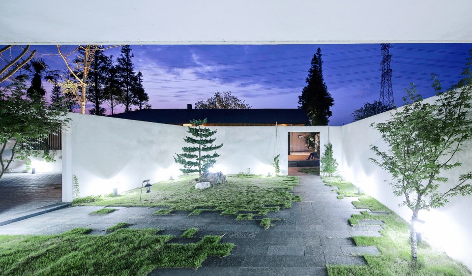 31_deep3 courtyard_su architects