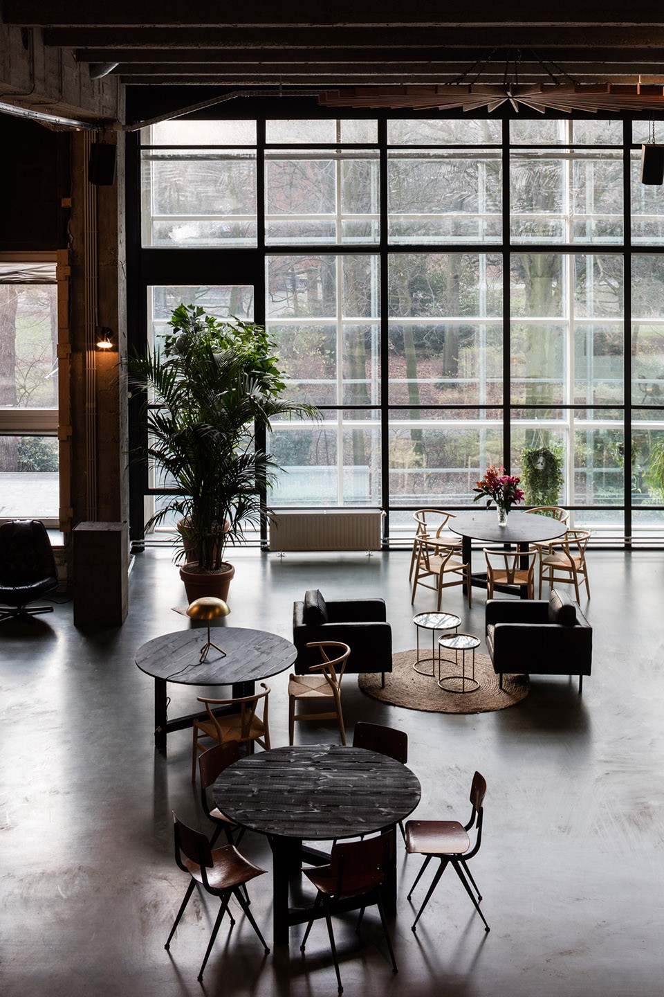 5-Fosbury & Sons Introduce a New Way of Working Decorated by Going East