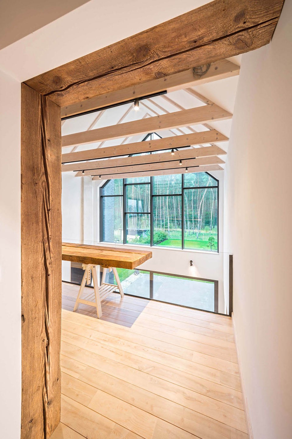 5-MA091_Fence-House_HR_26