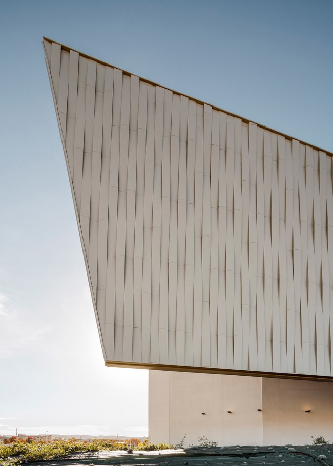 8-Municipal Auditorium in Lucena by MX_SI architectural studio