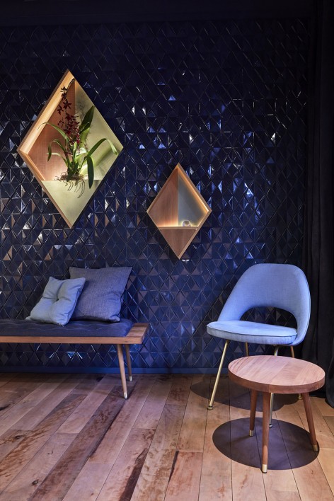 007-BONECHINA by ABERJA