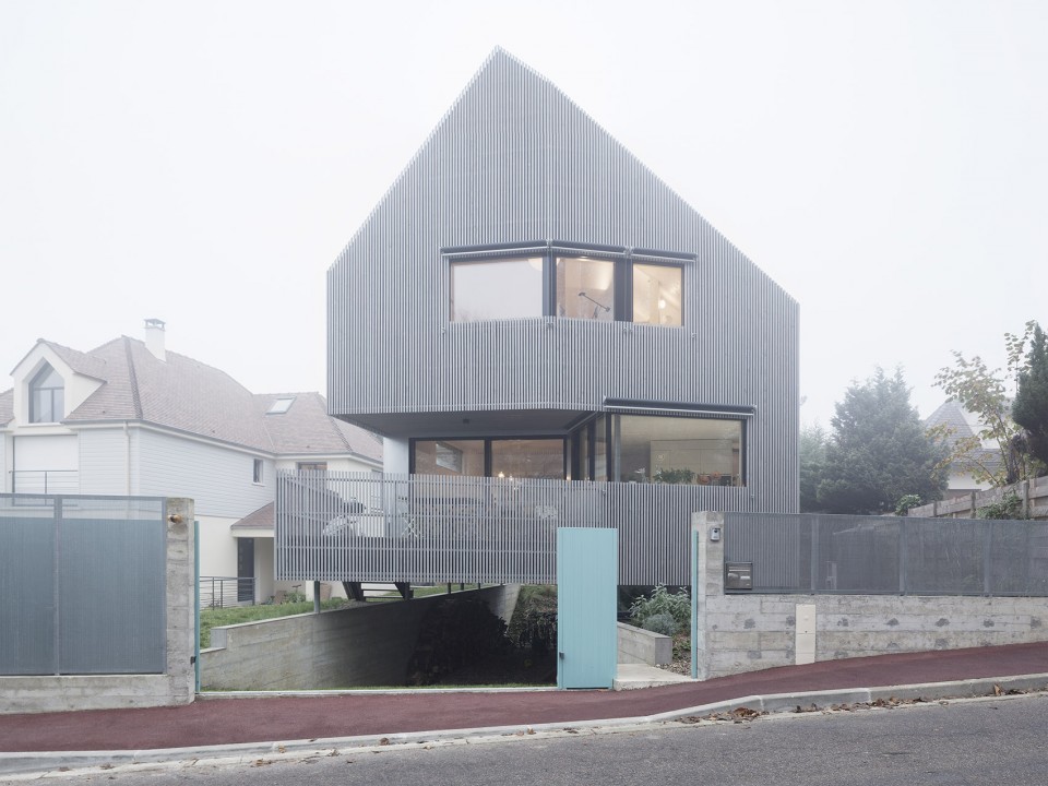 1-external_the Marly House_KARAWITZ