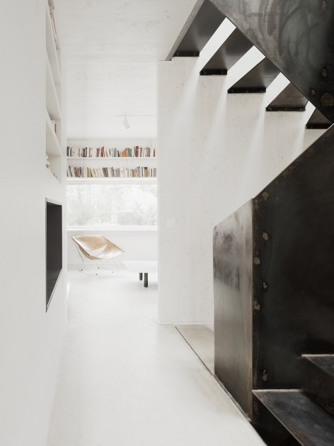 3-stair_the Marly House_KARAWITZ