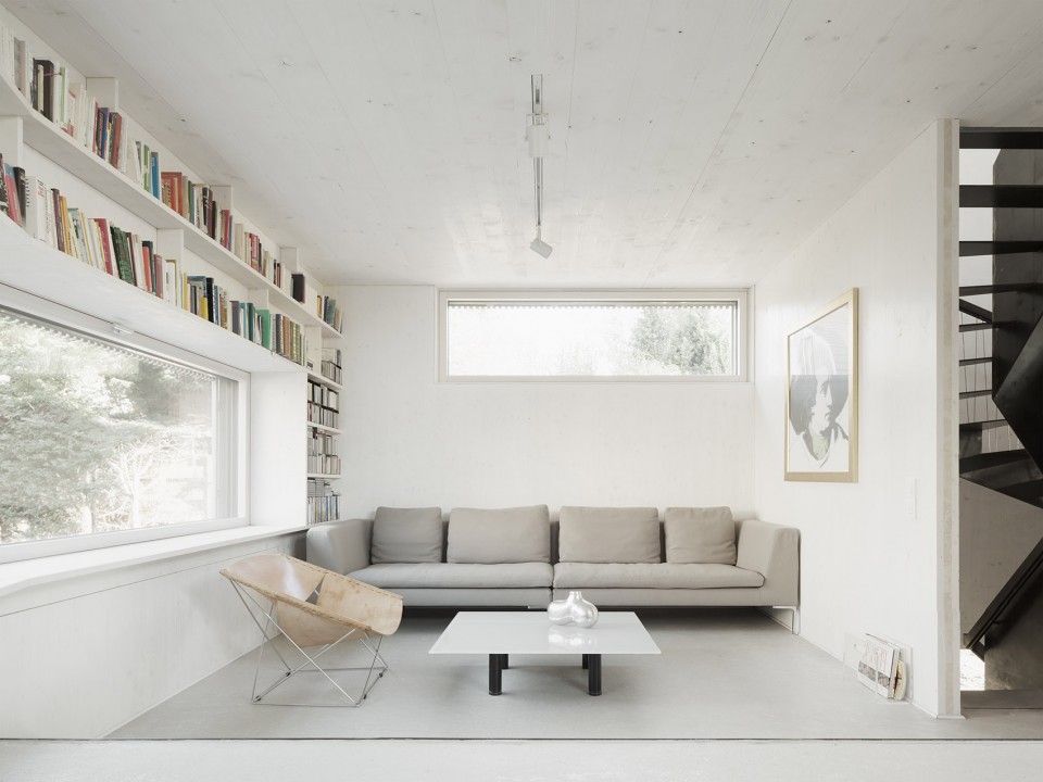 5-intimate living room_the Marly House_KARAWITZ