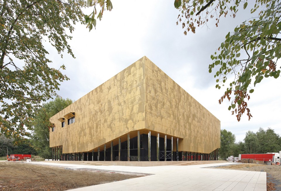 001-Building O by META