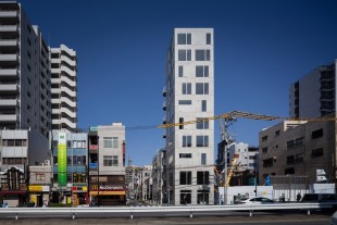 002-Tatsumi-Apartement-House-960x640