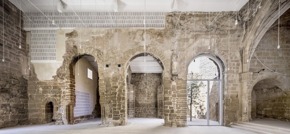 008-The Ancient Church of Vilanova de la Barca By AleaOlea architecture & landscape
