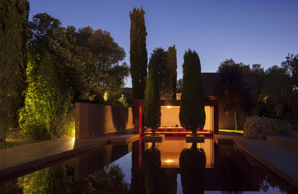 012-Family House by Ricardo Bofill Taller de Arquitecturaricardo_bofill_taller_arquitectura_montras_house_spain_43