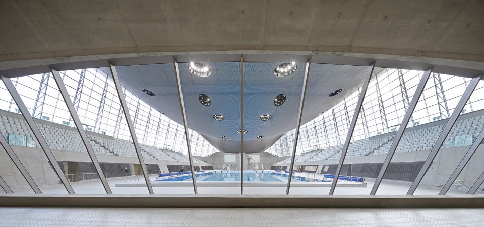 013-London Aquatic Center_L_19