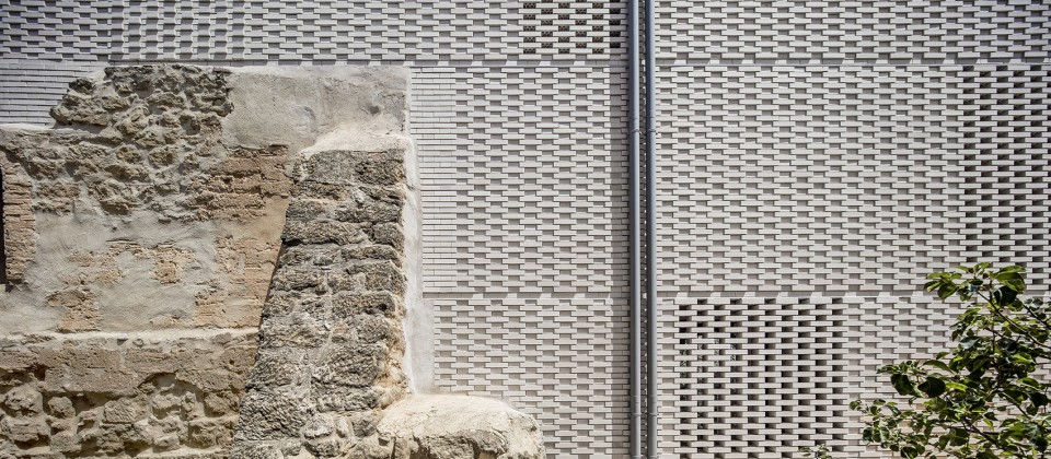 013-The Ancient Church of Vilanova de la Barca By AleaOlea architecture & landscape