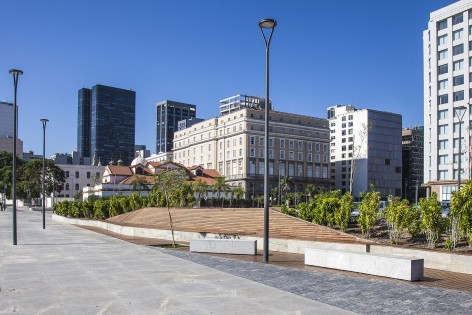 014-Orla Conde Waterfront Promenade