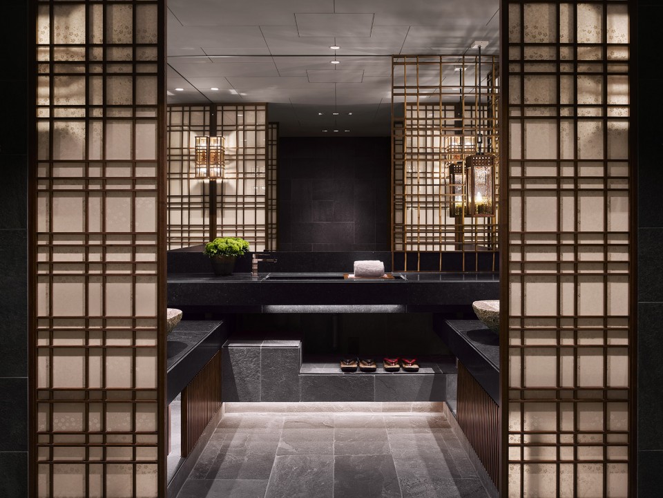 Four Seasons Kyoto spa changing rm