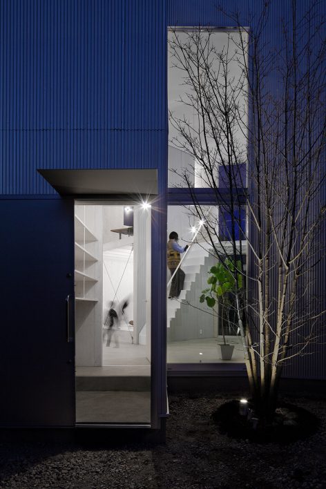 House in Kashiwa By Yamazaki Kentaro Design Workshop