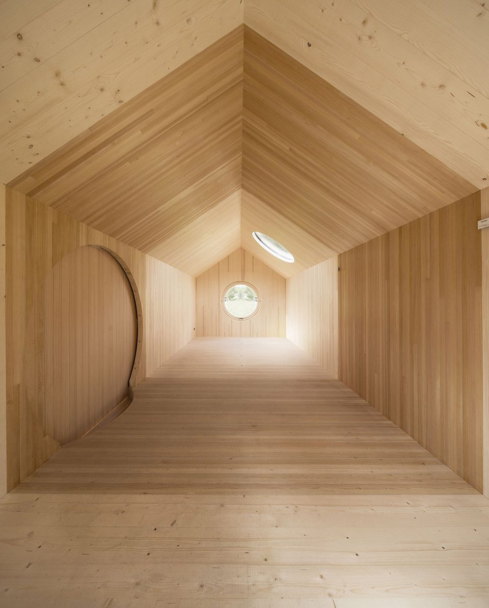 Exhibition House By IMA