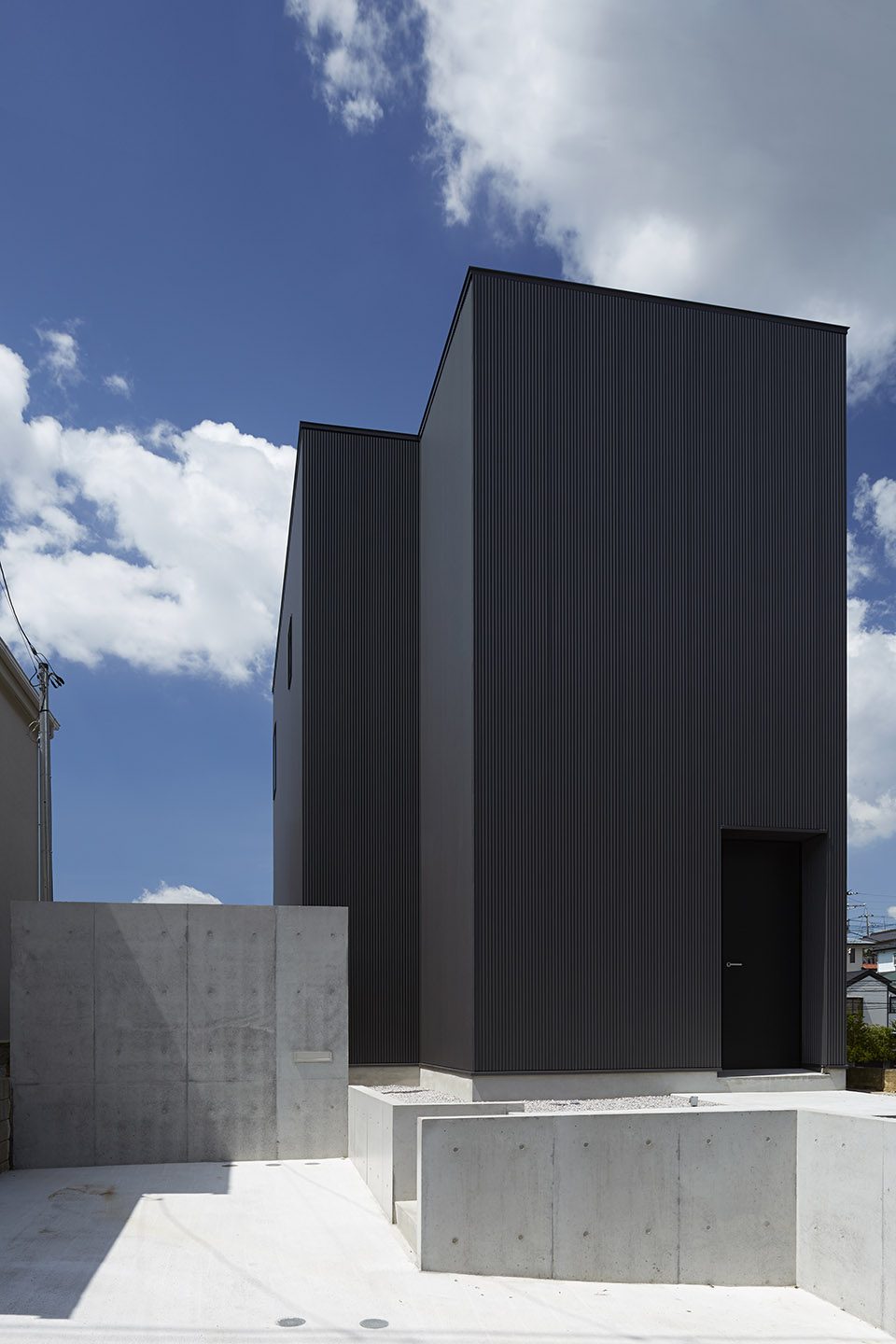 black box house by TAKATINA LLC