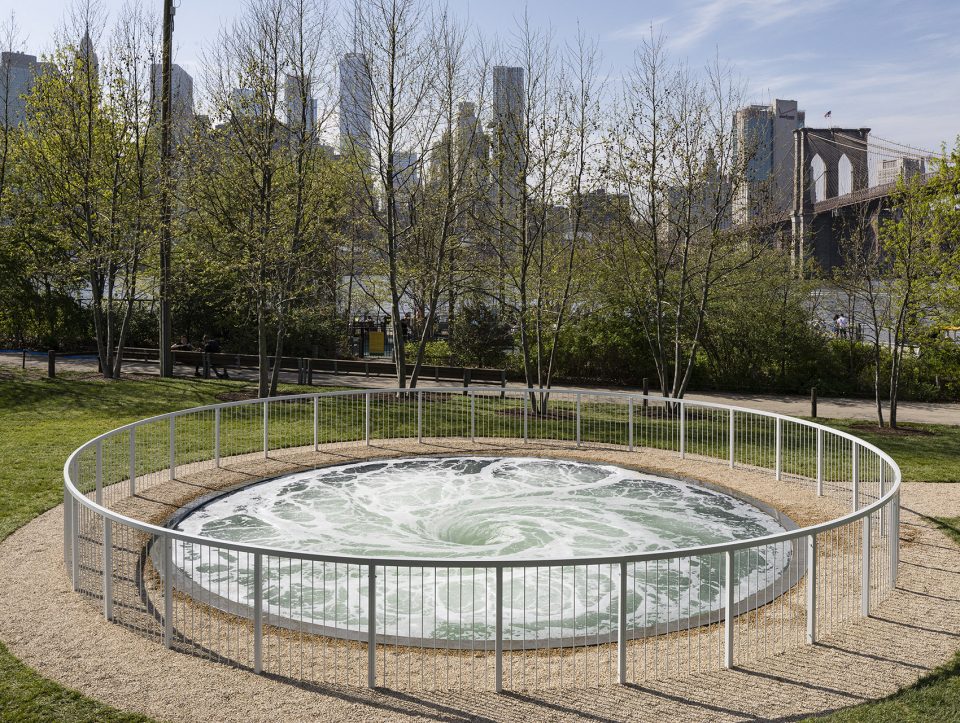 descension Anish Kapoor