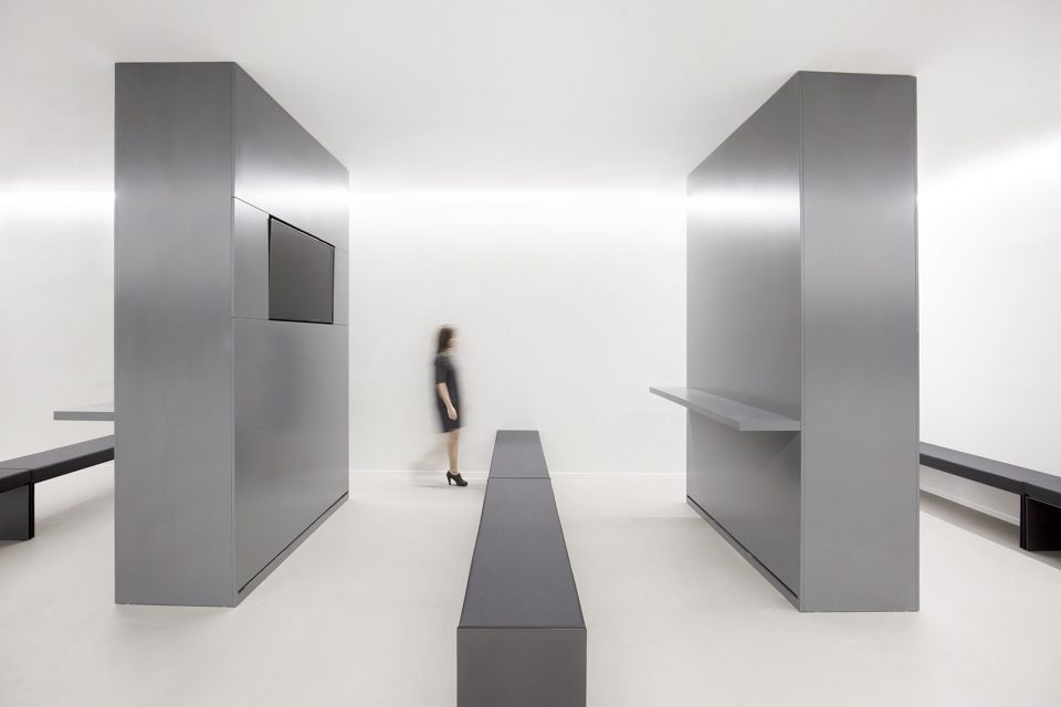 ARV OFFICES By Fran Silvestre Arquitectos