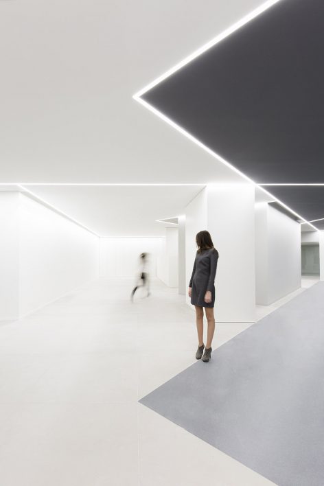 ARV OFFICES By Fran Silvestre Arquitectos