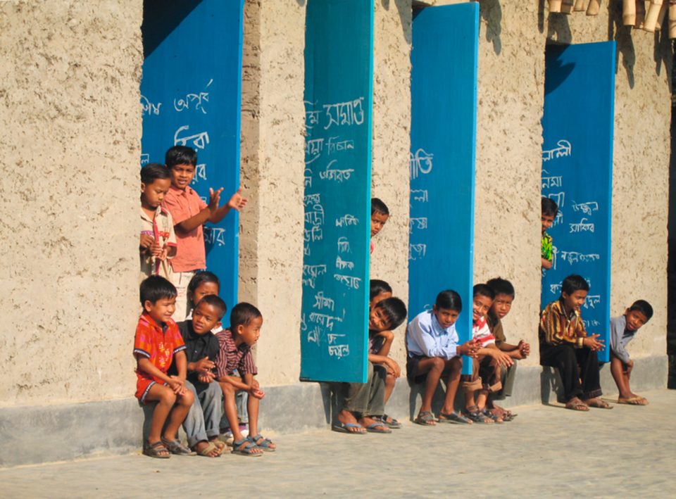 Handmade school in Bangladesh Kurt Hoerbst 9