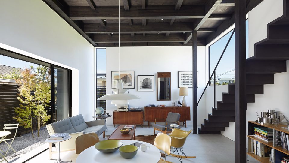 black box house by TAKATINA LLC 960x543 1
