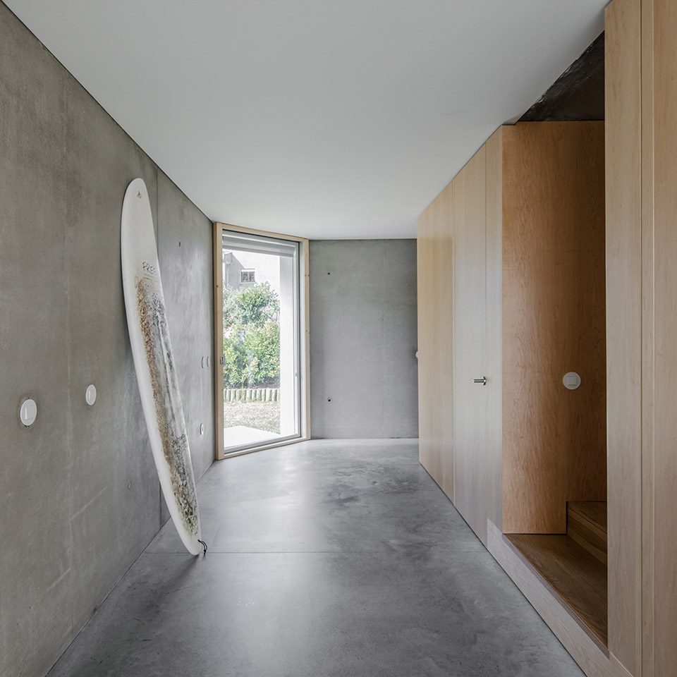MAMI HOUSE by arch. José Carlos Nunes de Oliveira