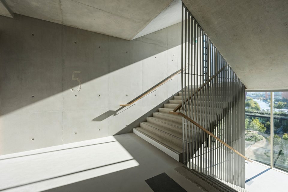 Headquarter Veolia Corridor