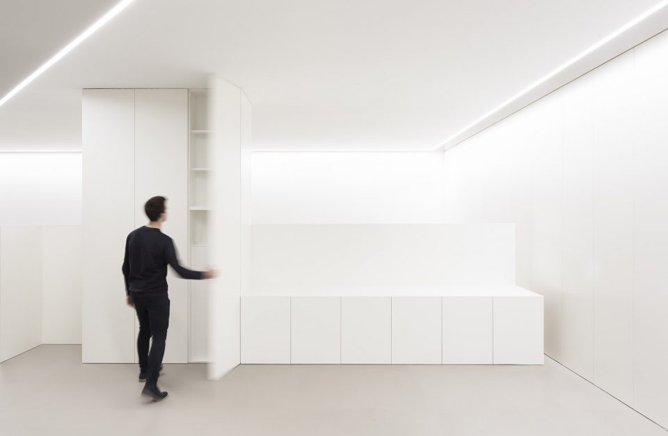 ARV OFFICES By Fran Silvestre Arquitectos