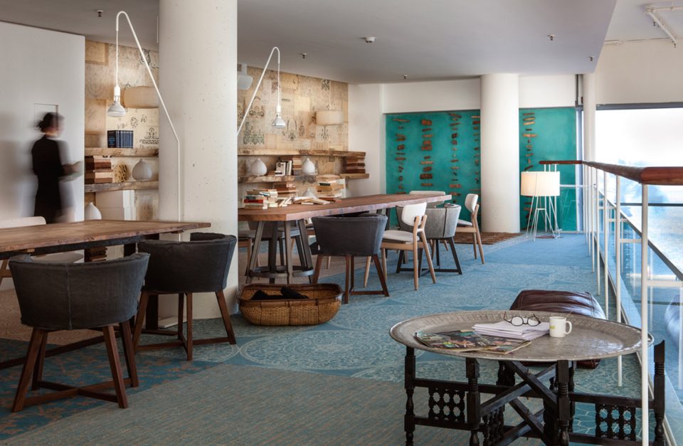DESIGUAL OFFICES By TURULL SÖRSENSEN ARQUITECTOS 006