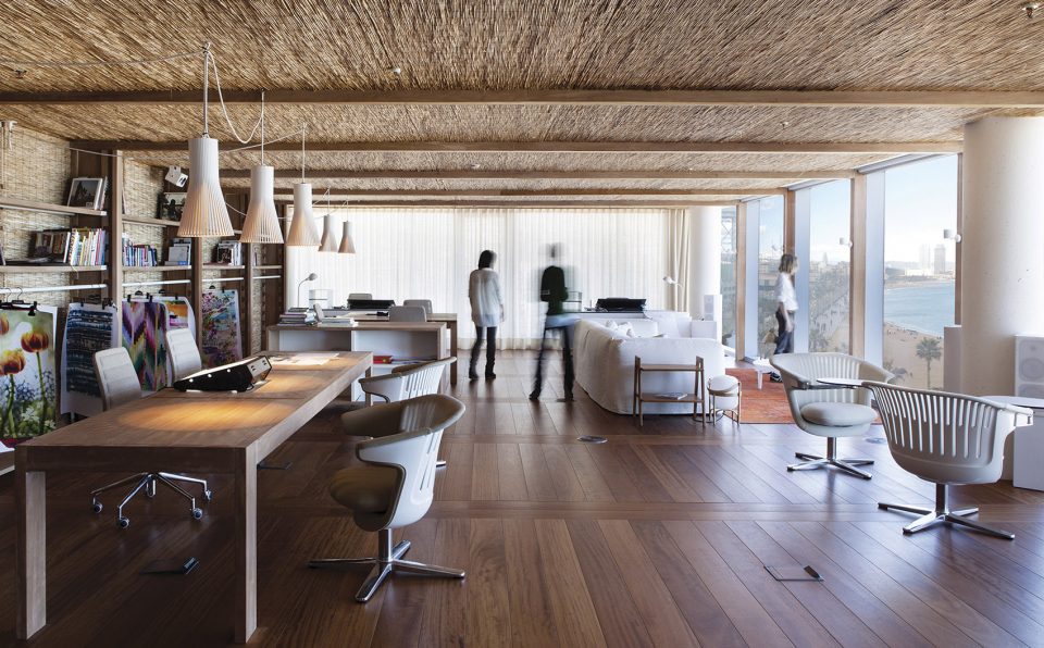DESIGUAL OFFICES By TURULL SÖRSENSEN ARQUITECTOS 008