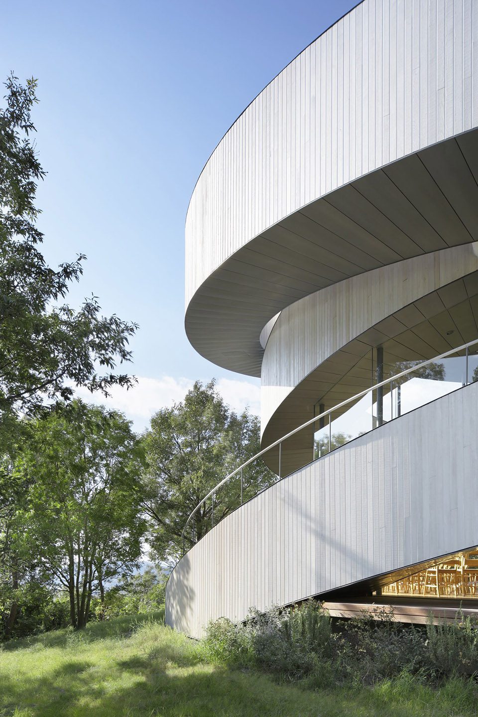 Ribbon Chapel12