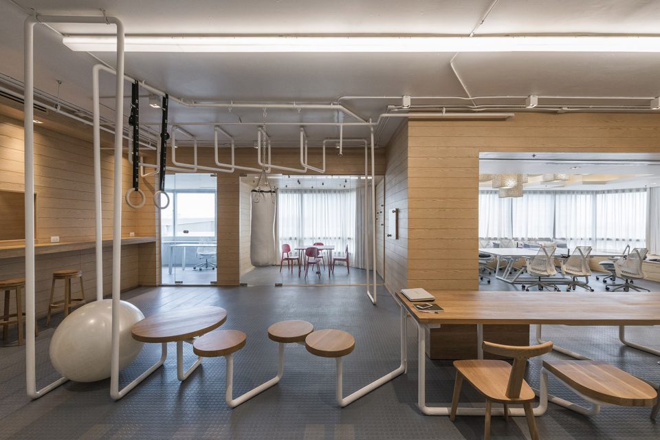 The Inteltion Office bY ONION