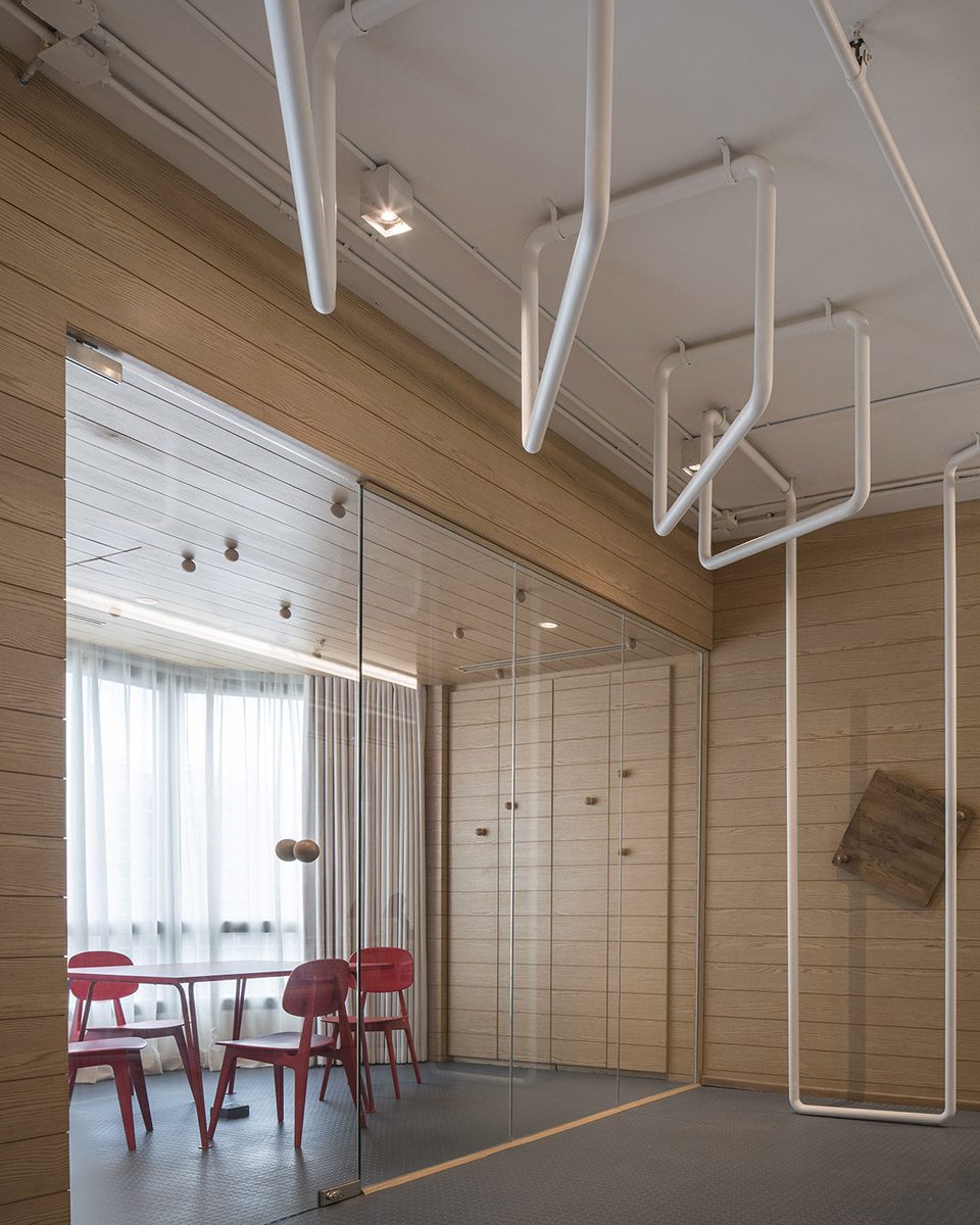 The Inteltion Office bY ONION