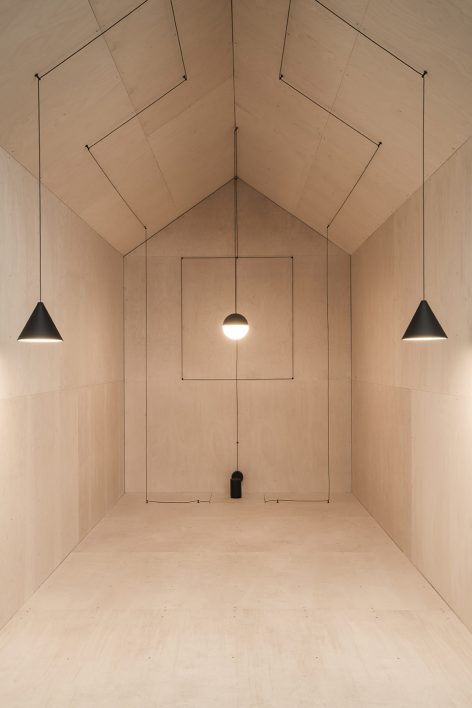 FLOS Scandinavia showroom By OEO Studio