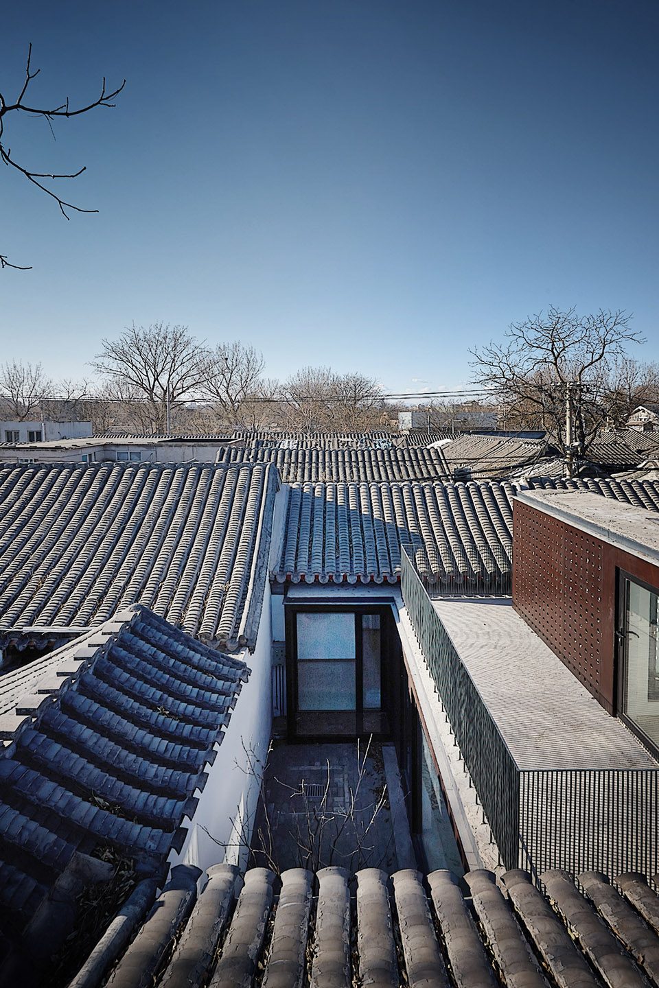 Transform and Rethink By Hu Yue Studio
