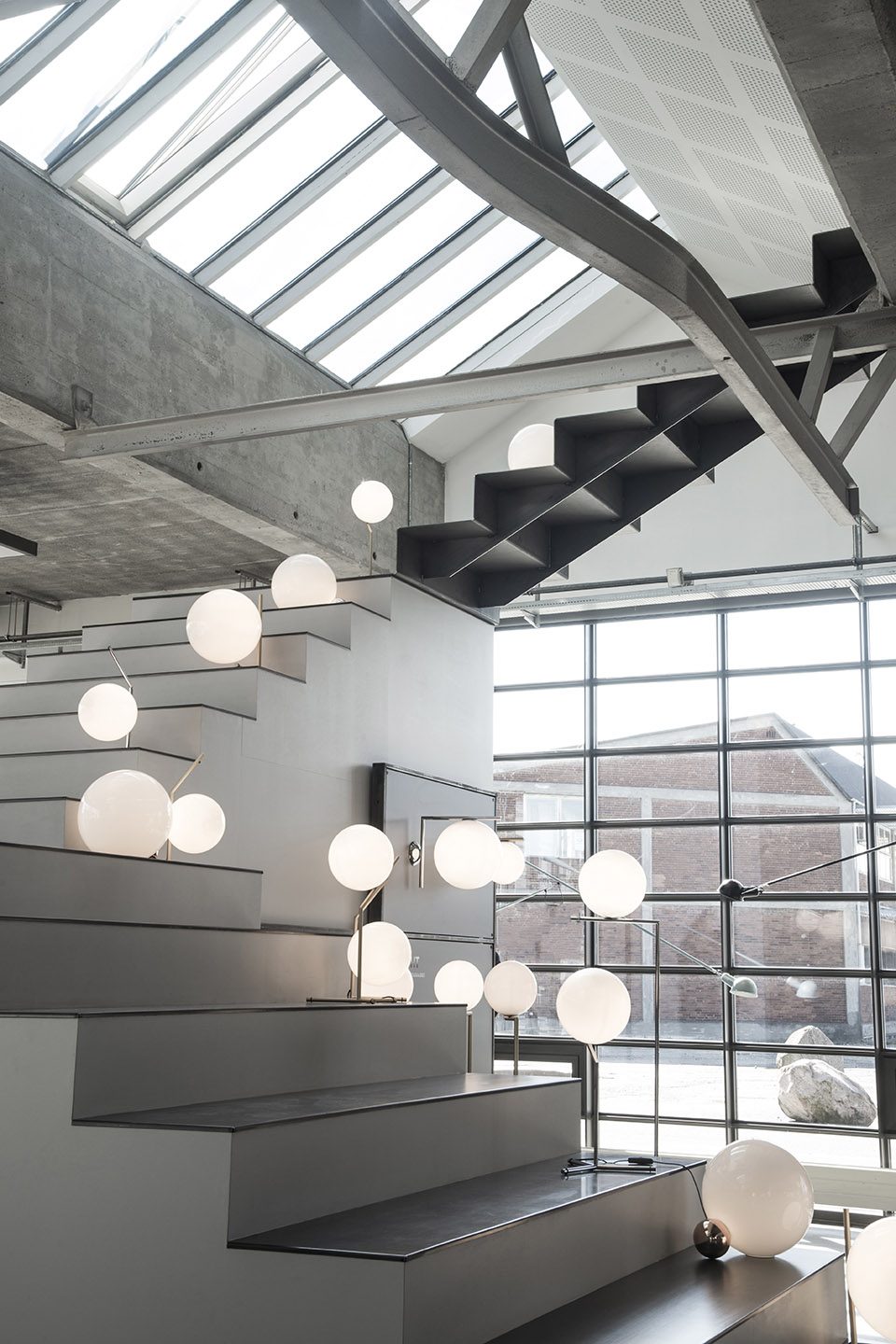 FLOS Scandinavia showroom By OEO Studio