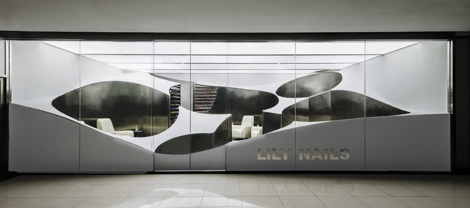 Mini Hill Lily Nails Salon by ARCHSTUDIO