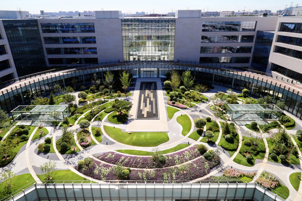 Central Gardenscape for Taikang Business School by Farmerson Architects