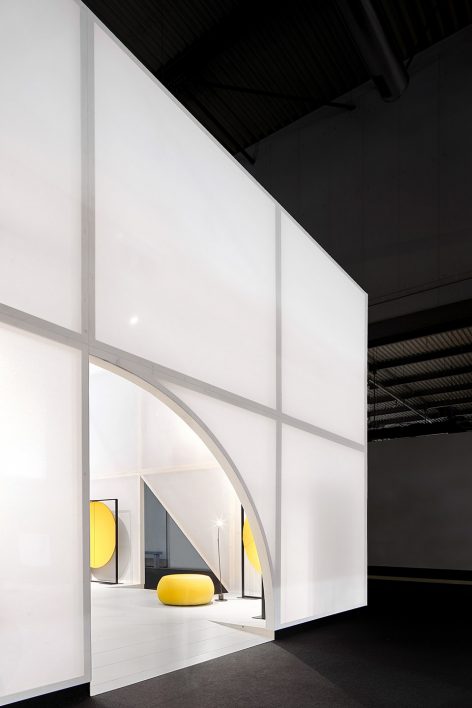 Arper’s Booth By MAIO
