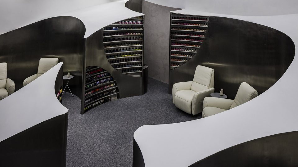 Mini Hill Lily Nails Salon by ARCHSTUDIO
