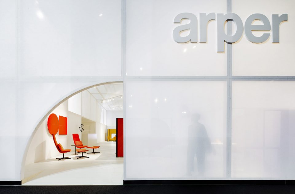Arper’s Booth By MAIO