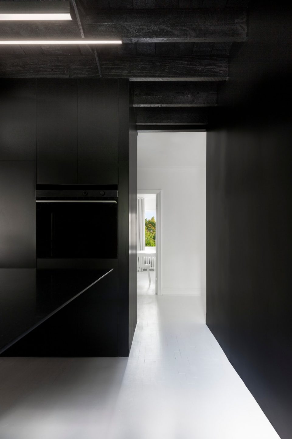 IN 2 by Jean Verville architecte