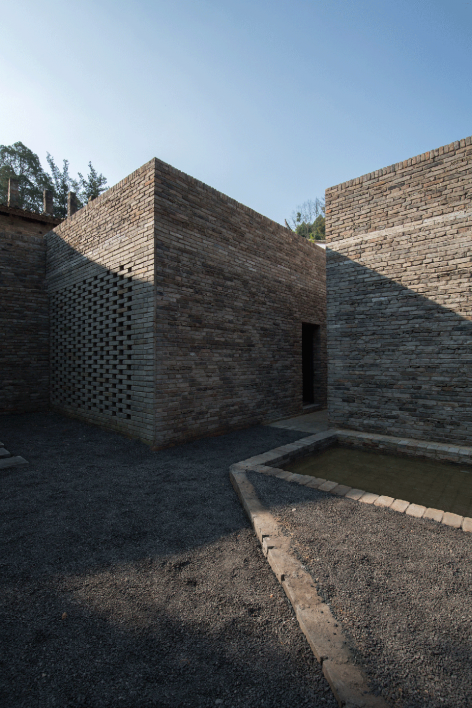 An Introduction to the Xiushan Temple Environmental By YAD