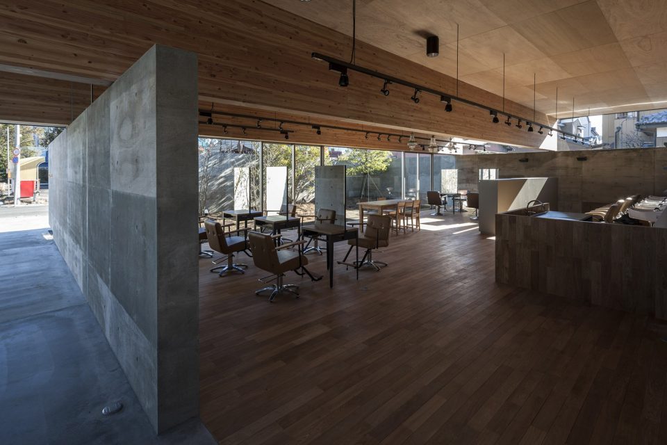Salon in Kazo By Mount Fuji Architects Studio 960x640